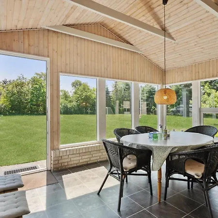 Vakantiehuis Beautiful In With Kitchen *